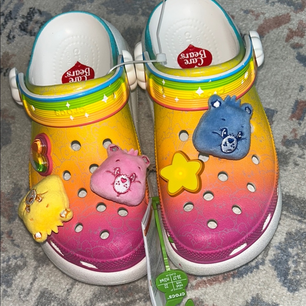 Care Bears x Wmns Crush Clog crocs ‘Rainbow' size 6